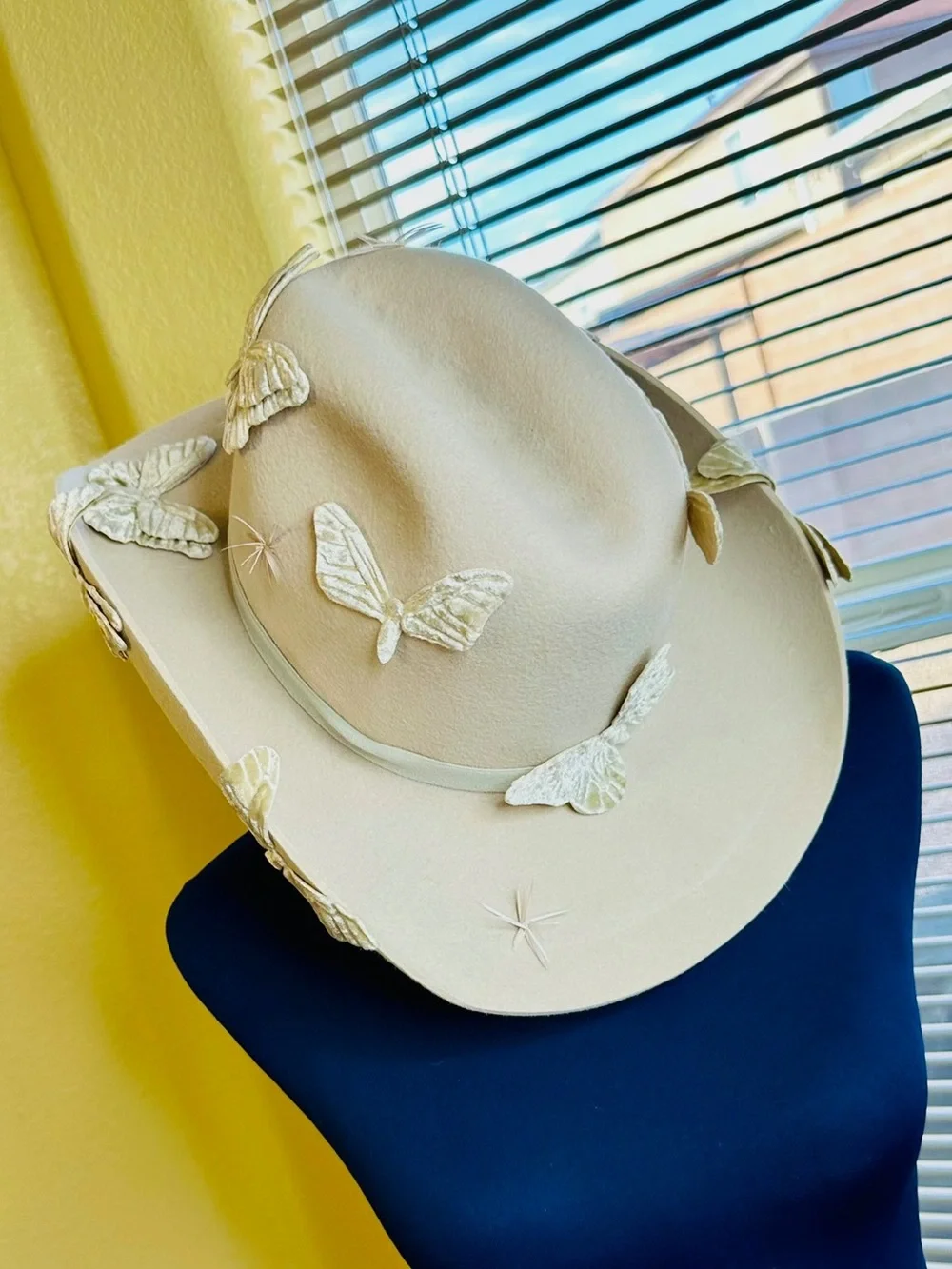 NEW! Gigi Burris Millinery Britney Hat in Alabaster/Sahara